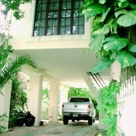 Hostal Y Camping Villa Mercedes Tizimín Kültér fotó