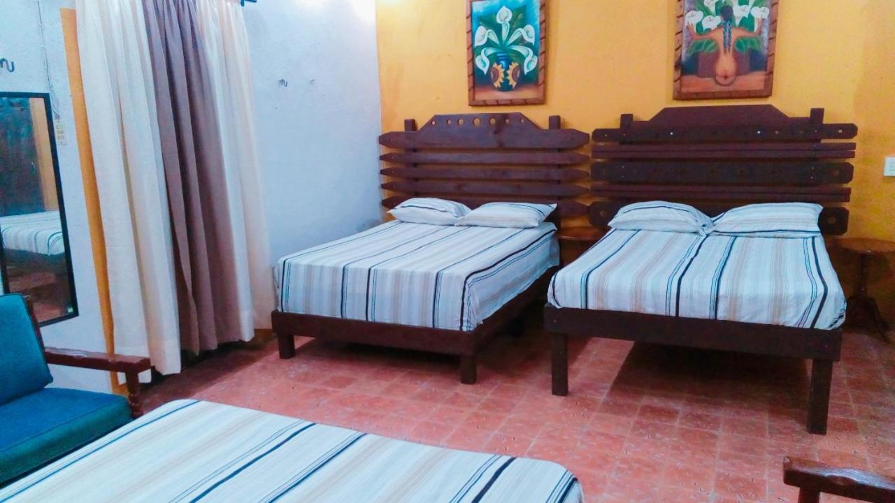 Hostal Y Camping Villa Mercedes Tizimín Kültér fotó